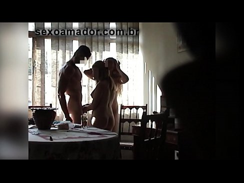 ❤️ Tugann cairde gnéis cuireadh d'fhear ollmhór agus do thriúr in éineacht leis ☑ Super sex ag ga.porn-list.ru ❌
