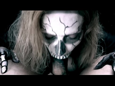 ❤️ Demon cailín sucking coileach lena béal dubh agus shlogtha cum. ☑ Super sex ag ga.porn-list.ru ❌